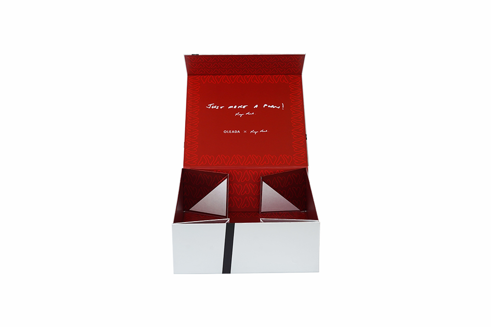Bright silver paper folding box
