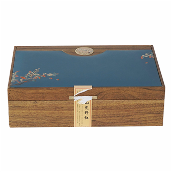 Wooden box